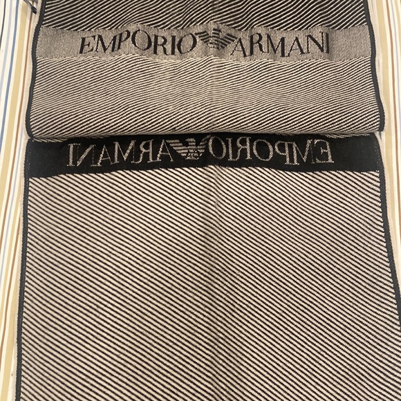 Scarf armani used almost new - Picture 2 of 5
